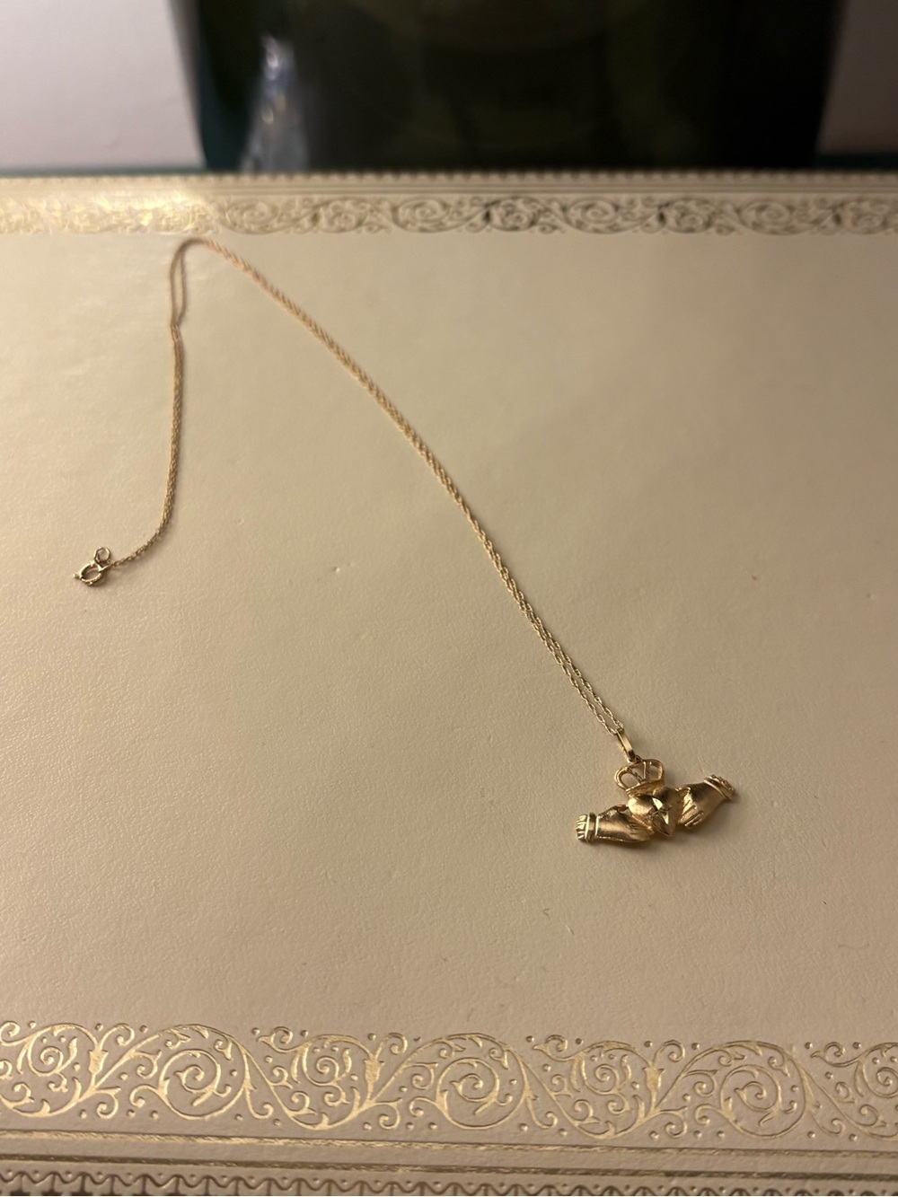 14k Gold Claddagh Pendant Necklace